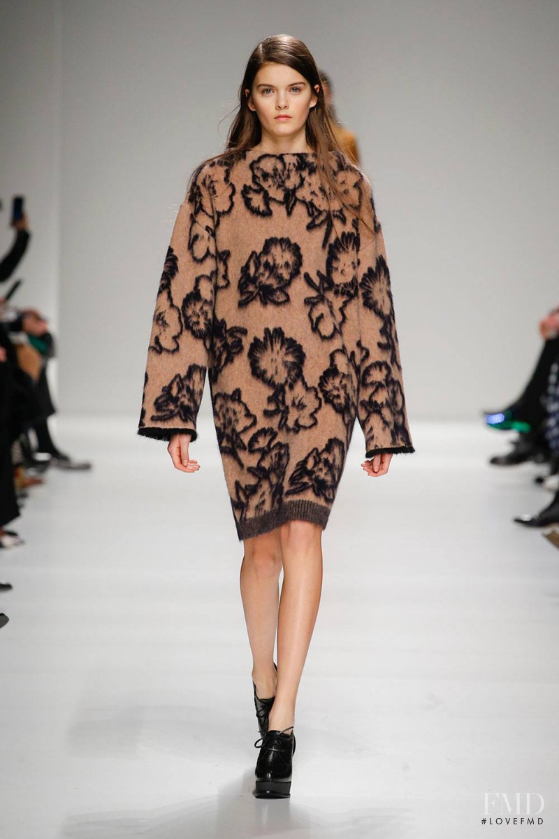Emma Genier featured in  the Sportmax fashion show for Autumn/Winter 2015