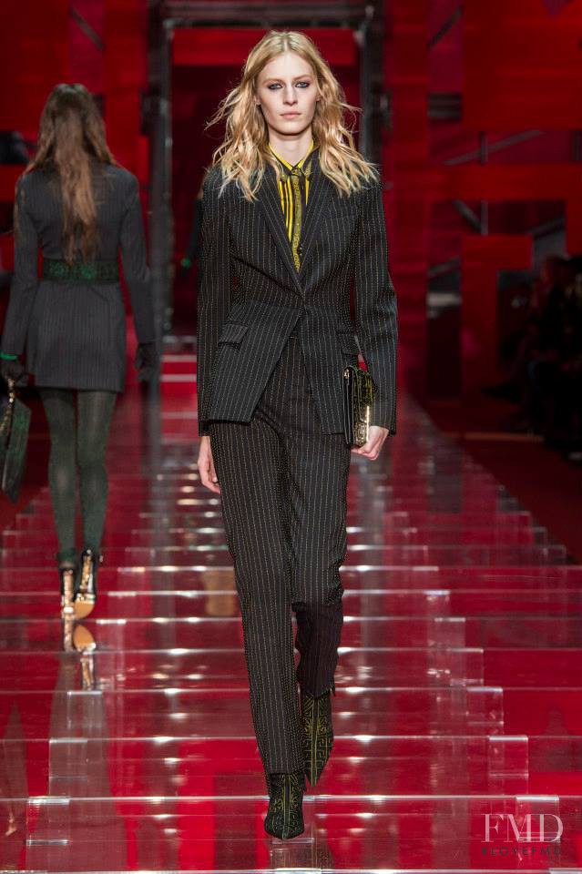 Julia Nobis featured in  the Versace fashion show for Autumn/Winter 2015