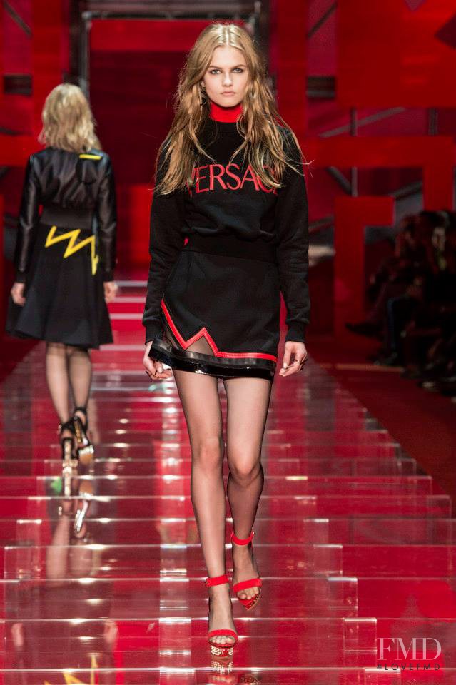 Aneta Pajak featured in  the Versace fashion show for Autumn/Winter 2015