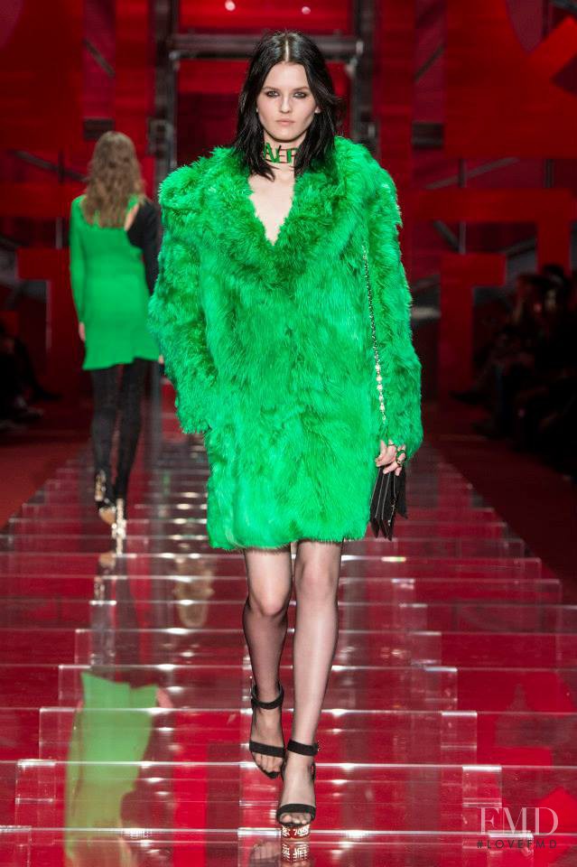 Katlin Aas featured in  the Versace fashion show for Autumn/Winter 2015