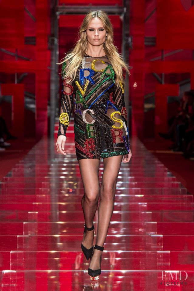 Natasha Poly featured in  the Versace fashion show for Autumn/Winter 2015