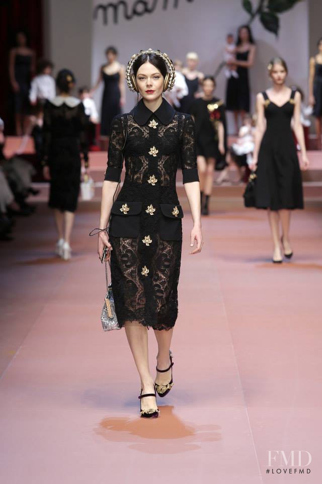 Kinga Rajzak featured in  the Dolce & Gabbana fashion show for Autumn/Winter 2015