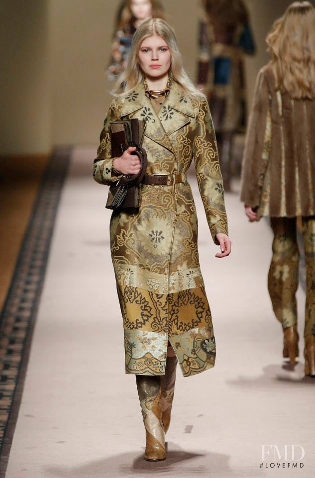 Ola Rudnicka featured in  the Etro fashion show for Autumn/Winter 2015