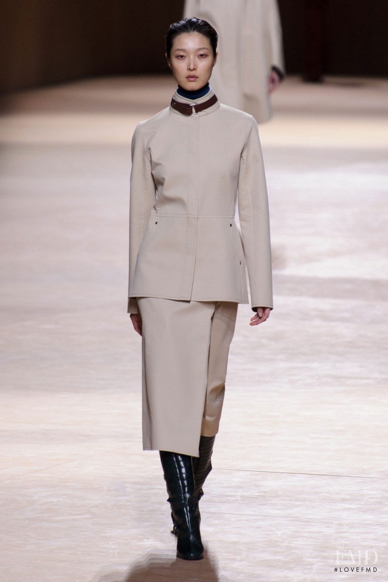 Sung Hee Kim featured in  the Hermès fashion show for Autumn/Winter 2015