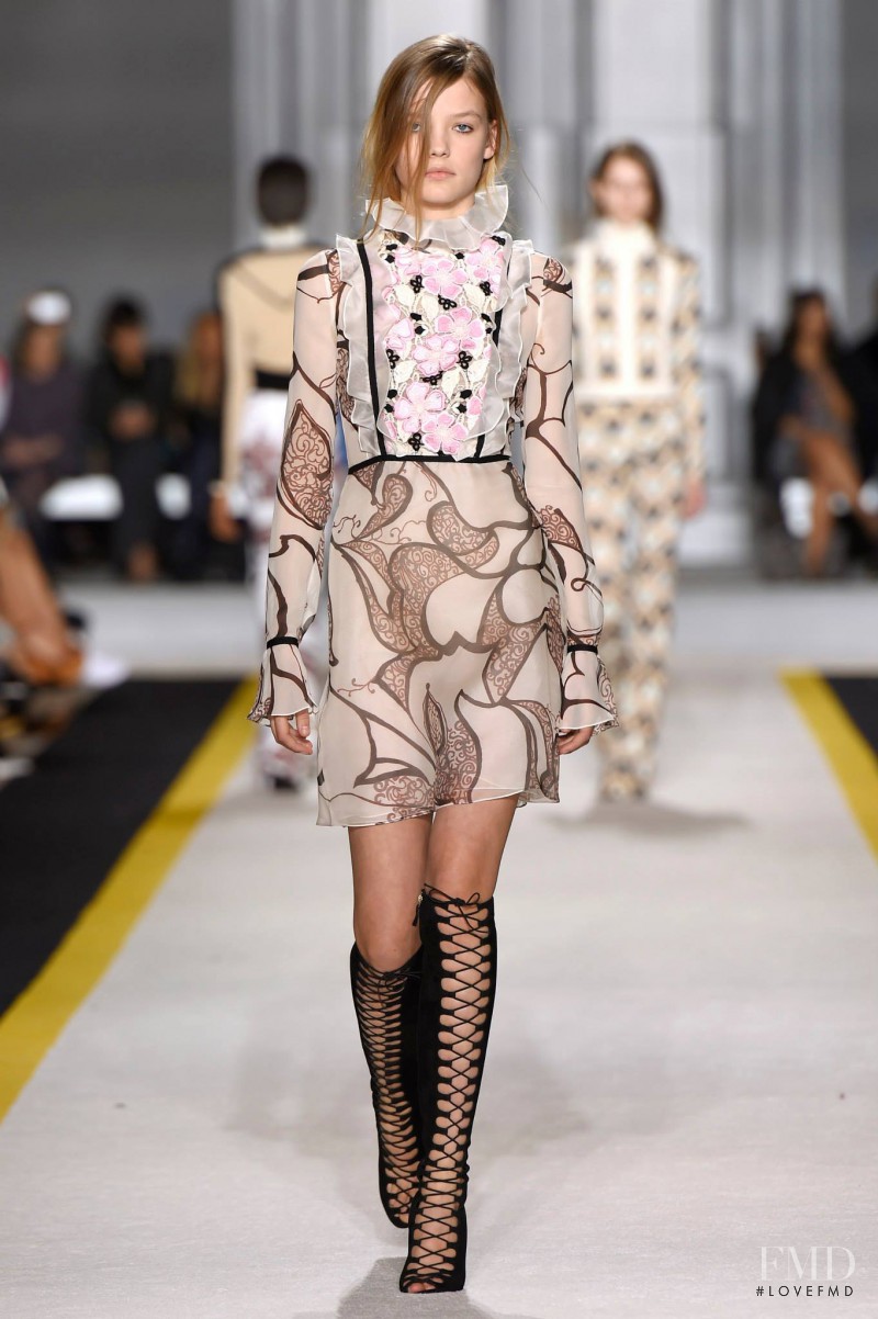 Roos Abels featured in  the Giambattista Valli fashion show for Autumn/Winter 2015