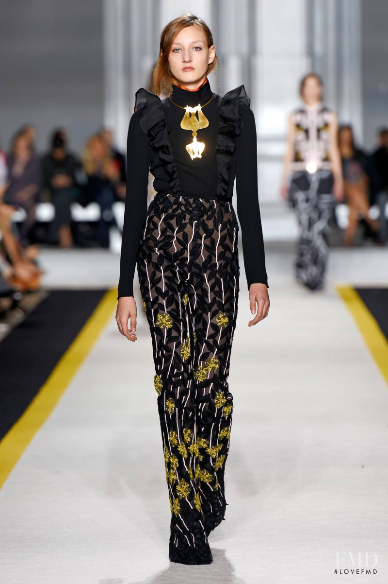 Agnes Nieske featured in  the Giambattista Valli fashion show for Autumn/Winter 2015