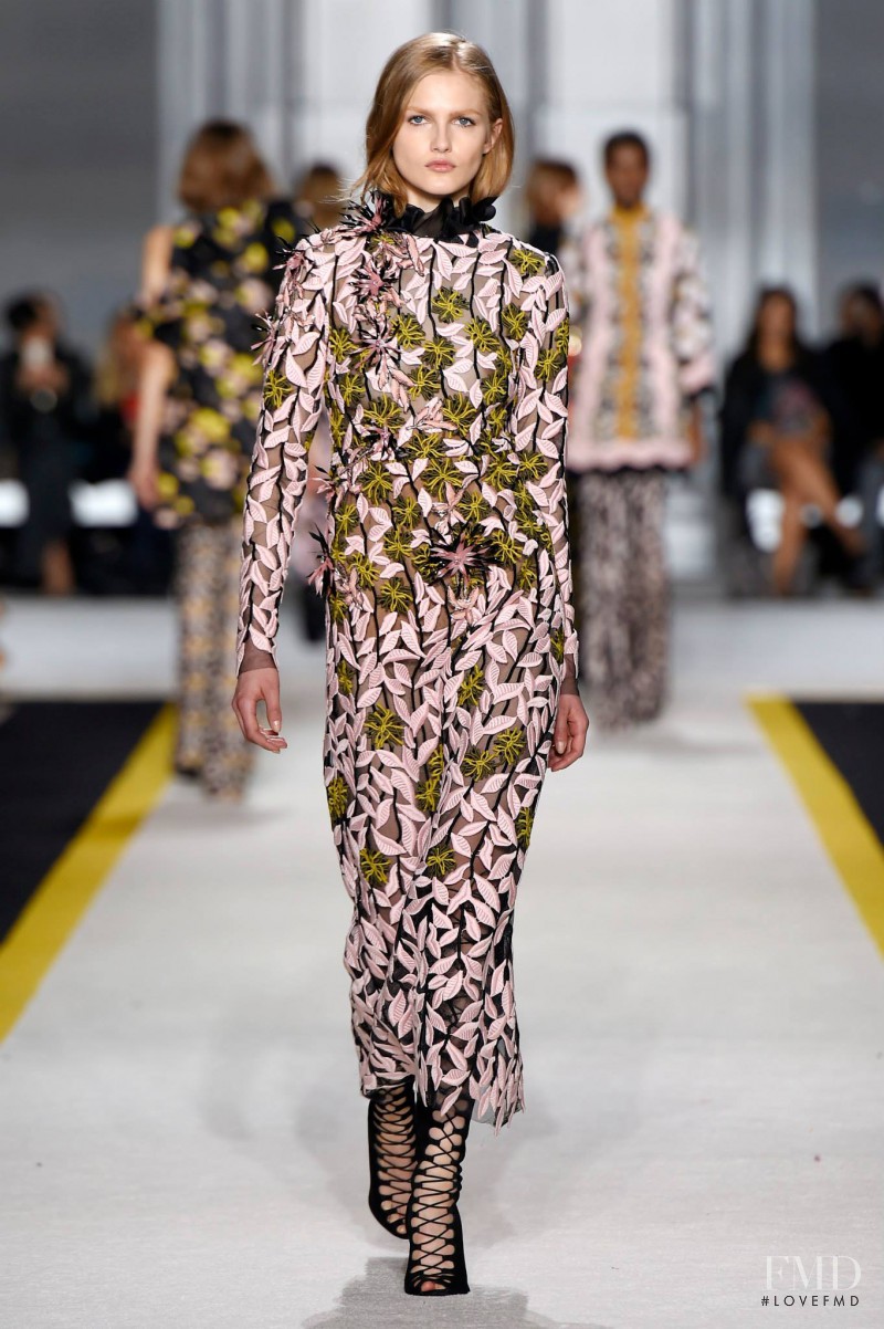 Giambattista Valli fashion show for Autumn/Winter 2015