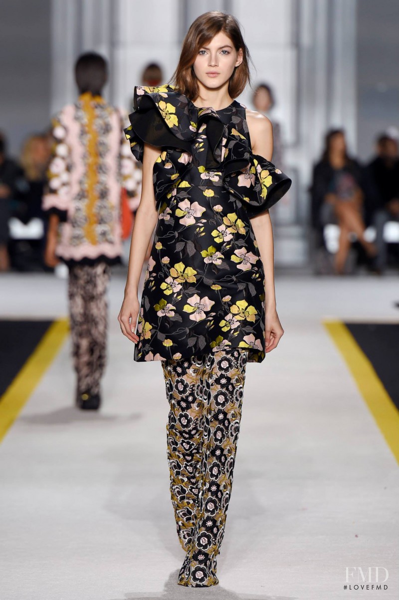 Valery Kaufman featured in  the Giambattista Valli fashion show for Autumn/Winter 2015