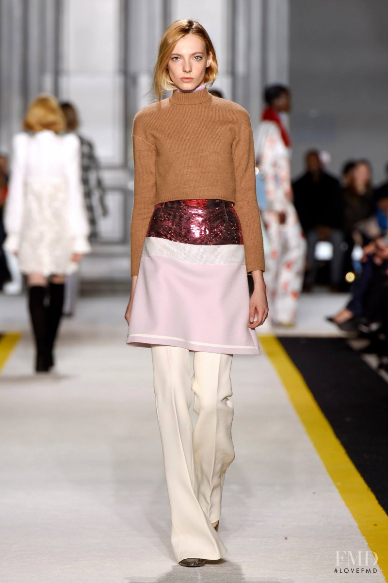 Zlata Semenko featured in  the Giambattista Valli fashion show for Autumn/Winter 2015