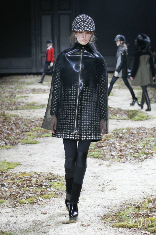 Irina Nikolaeva featured in  the Moncler Gamme Rouge fashion show for Autumn/Winter 2015