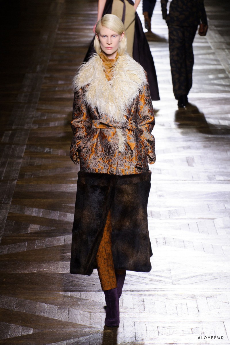 Sarah Abney featured in  the Dries van Noten fashion show for Autumn/Winter 2015