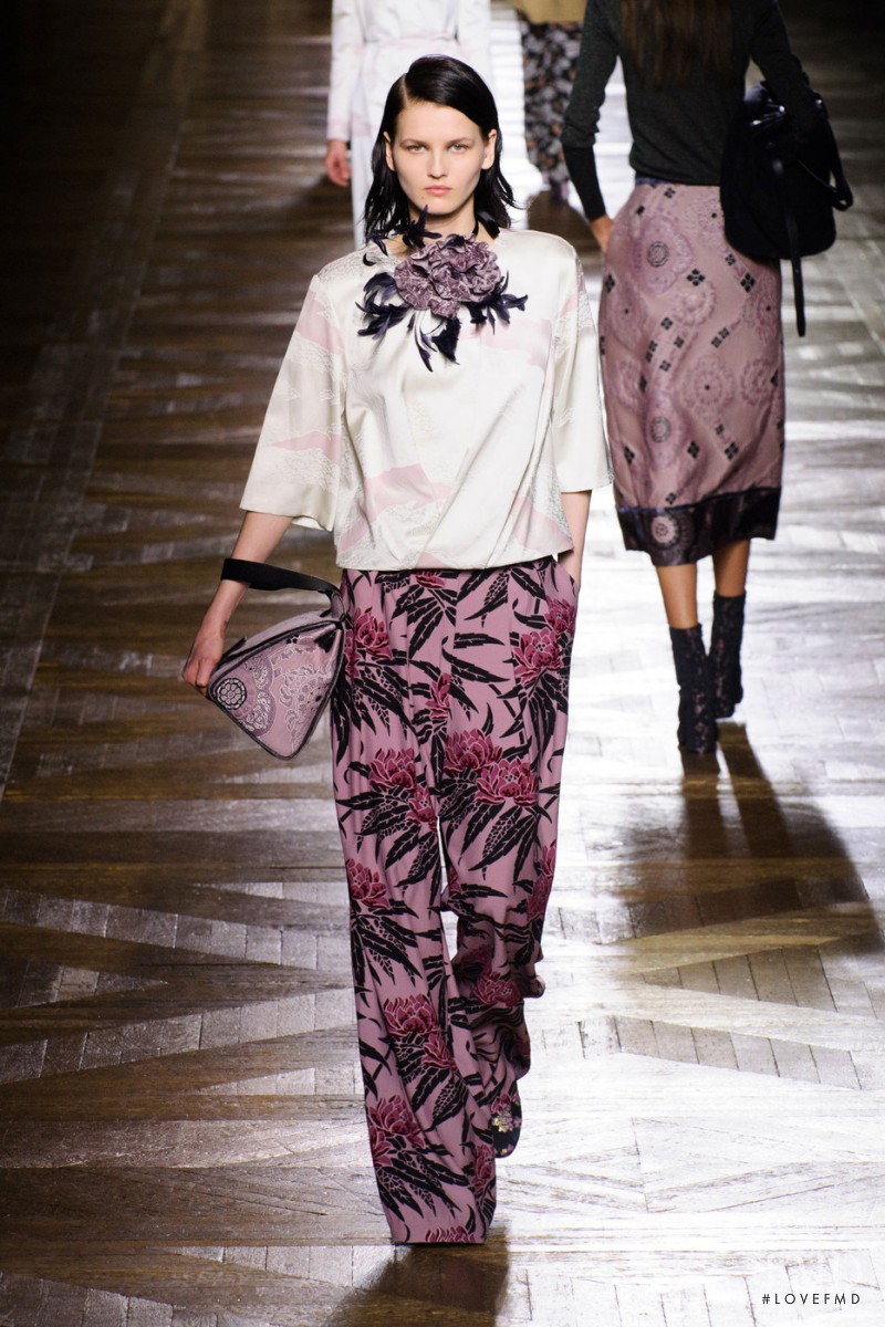 Katlin Aas featured in  the Dries van Noten fashion show for Autumn/Winter 2015