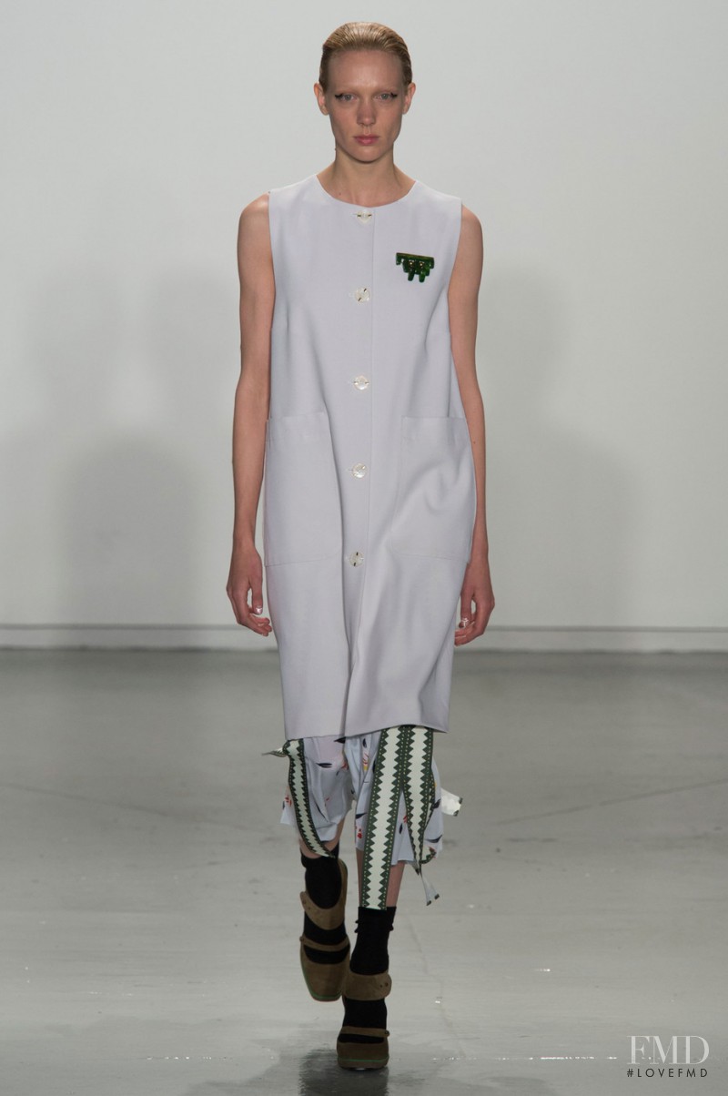 Annely Bouma featured in  the SUNO fashion show for Autumn/Winter 2015