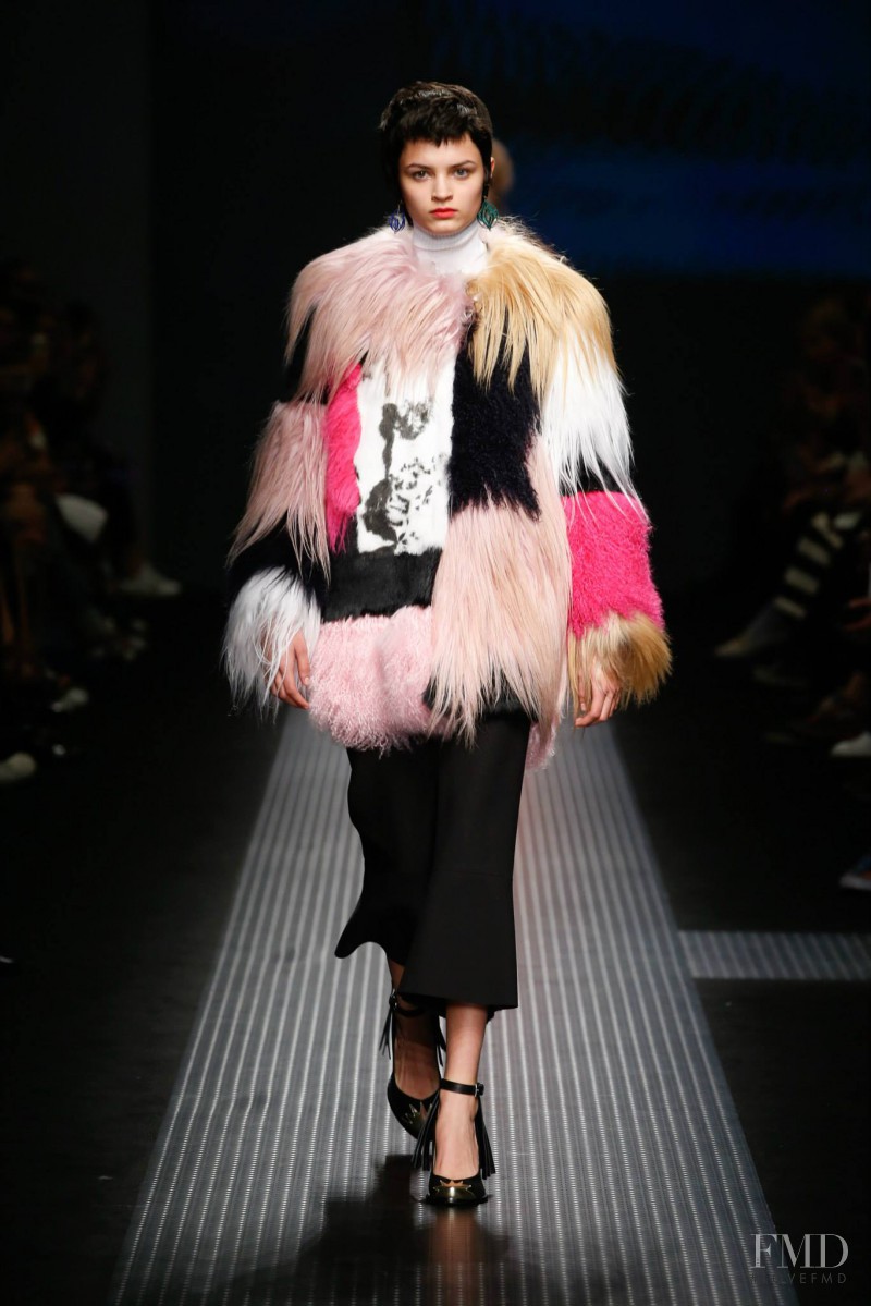 Isabella Emmack featured in  the MSGM fashion show for Autumn/Winter 2015