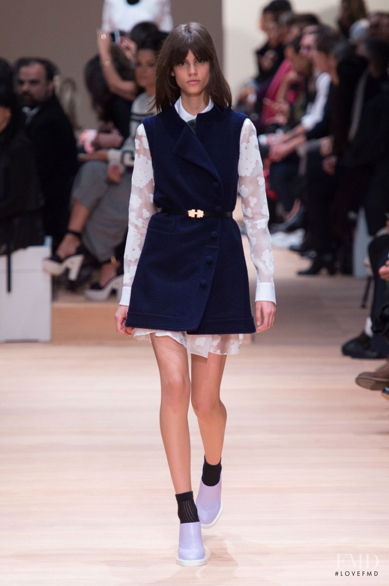 Antonina Petkovic featured in  the Carven fashion show for Autumn/Winter 2015