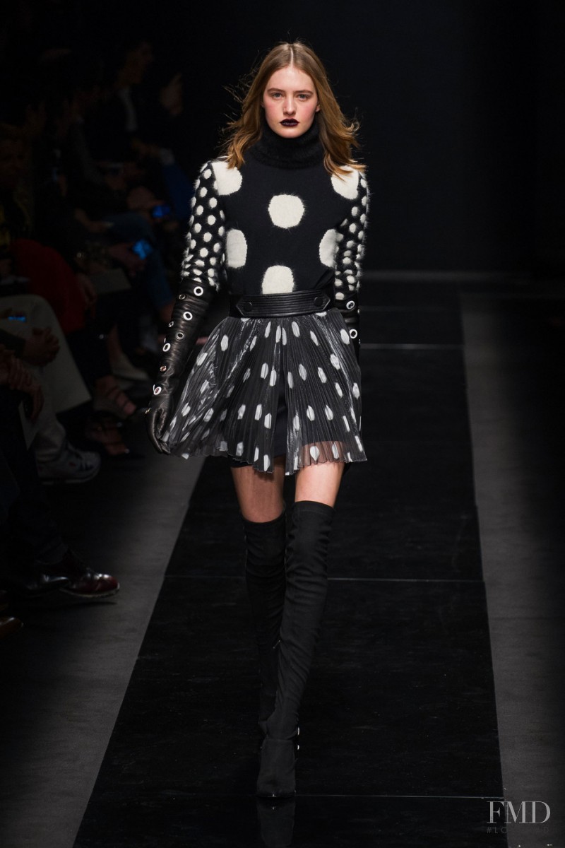 Emanuel Ungaro fashion show for Autumn/Winter 2015