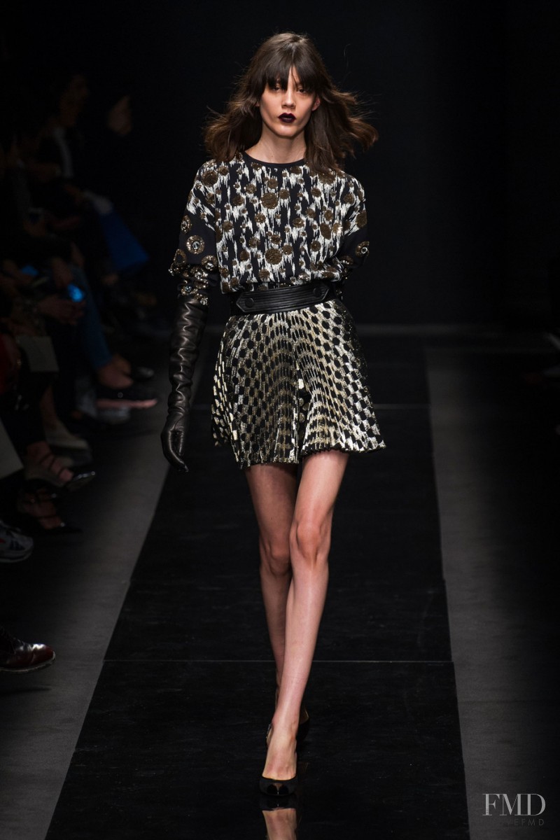 Emanuel Ungaro fashion show for Autumn/Winter 2015