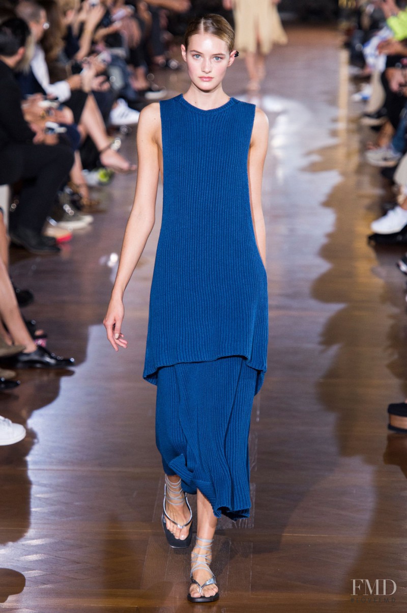 Sanne Vloet featured in  the Stella McCartney fashion show for Spring/Summer 2015