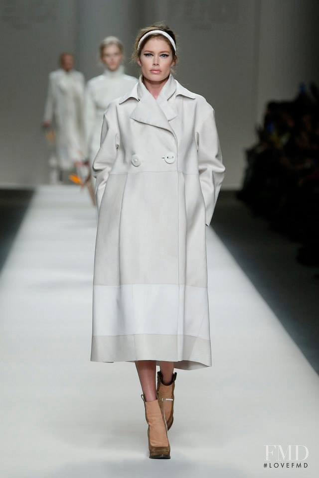 Doutzen Kroes featured in  the Fendi fashion show for Autumn/Winter 2015