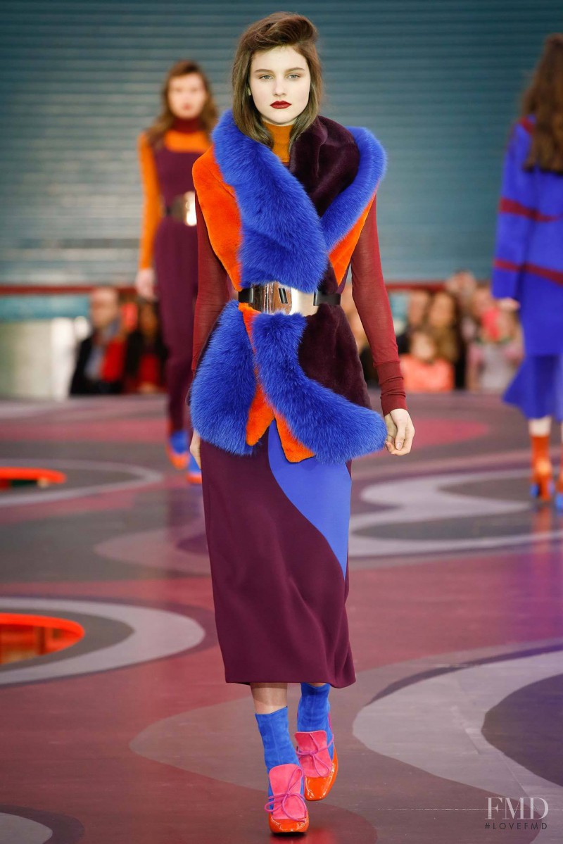 Luba Hryniv featured in  the Roksanda Ilincic fashion show for Autumn/Winter 2015