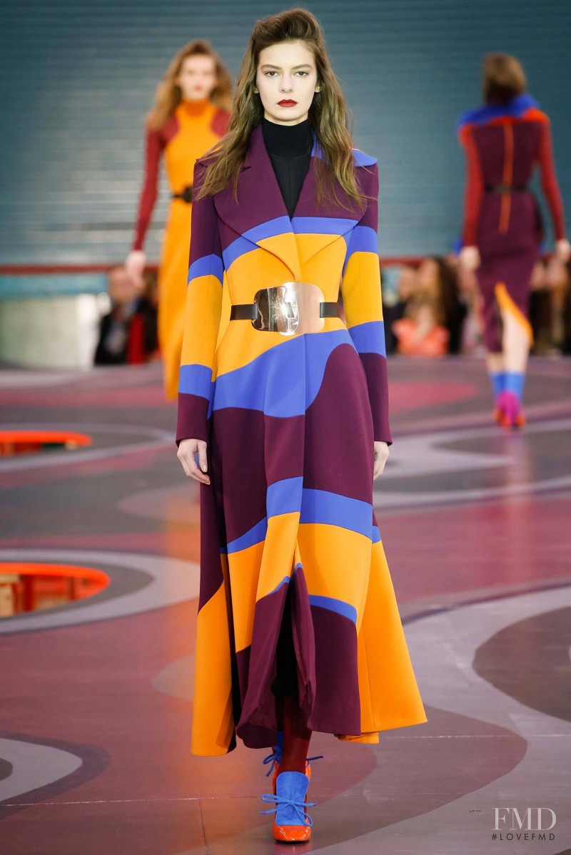 Dasha Denisenko featured in  the Roksanda Ilincic fashion show for Autumn/Winter 2015