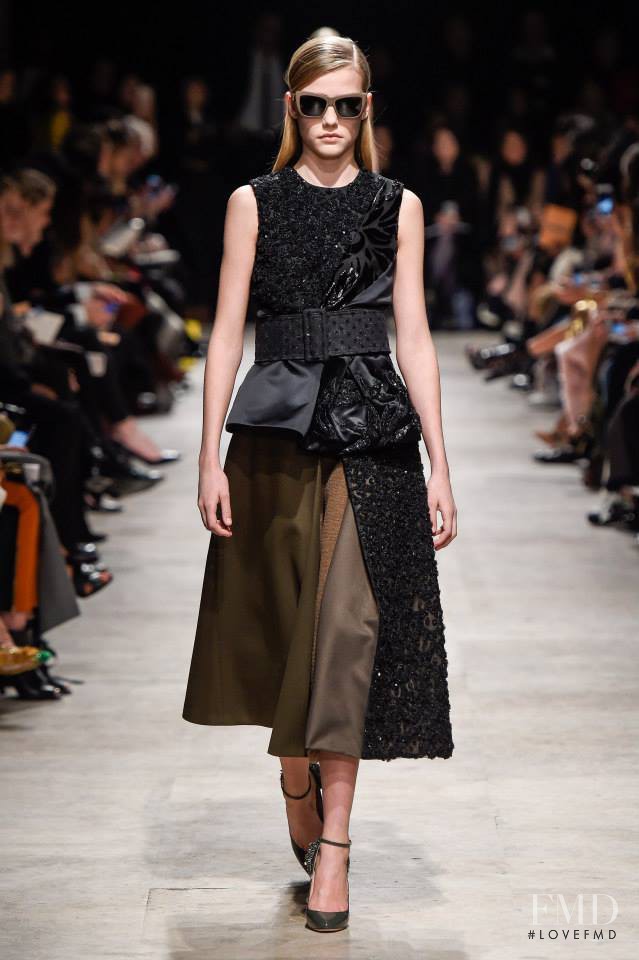 Roos Abels featured in  the Rochas fashion show for Autumn/Winter 2015