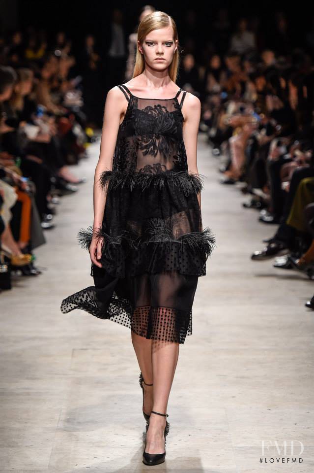 Kadri Vahersalu featured in  the Rochas fashion show for Autumn/Winter 2015