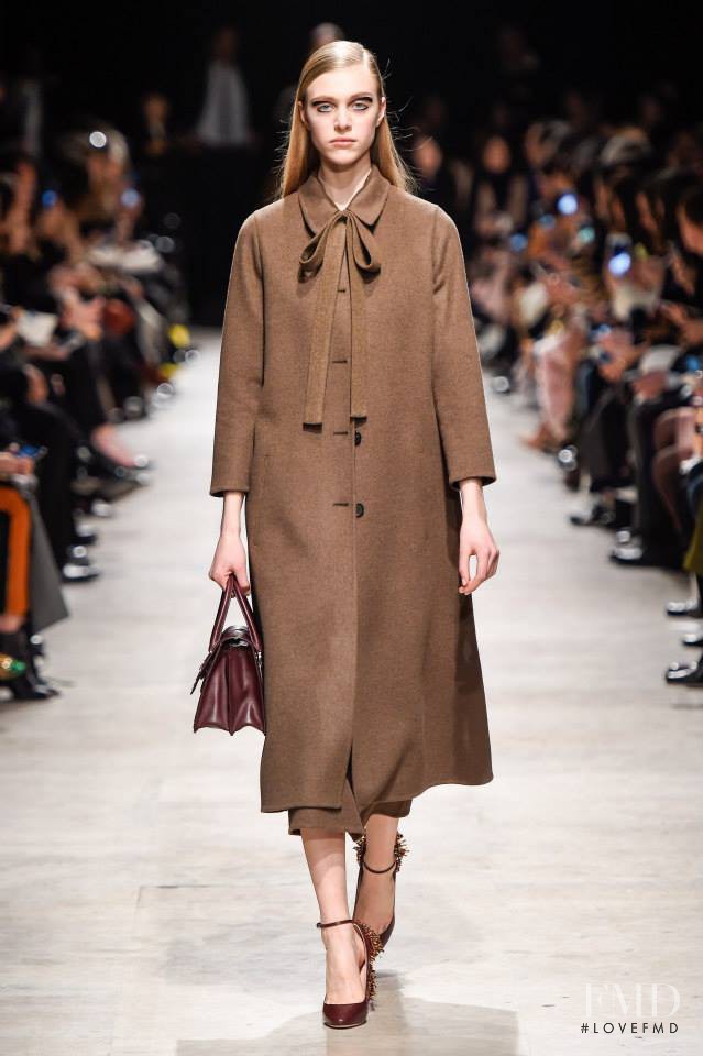 Hedvig Palm featured in  the Rochas fashion show for Autumn/Winter 2015