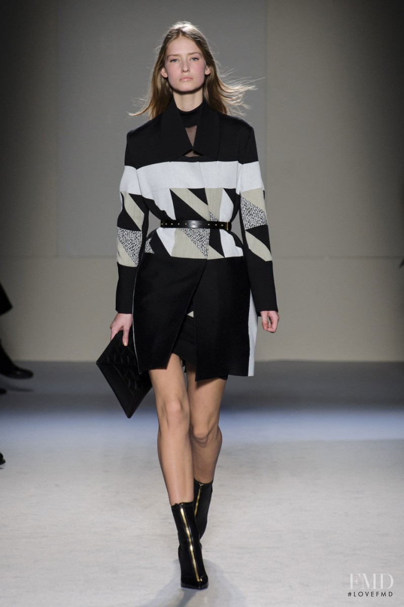 Namara Van Kleeff featured in  the Roland Mouret fashion show for Autumn/Winter 2015