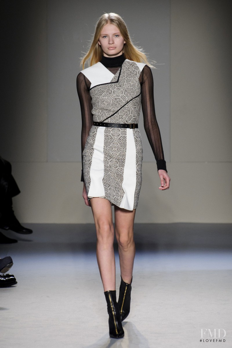 Roland Mouret fashion show for Autumn/Winter 2015