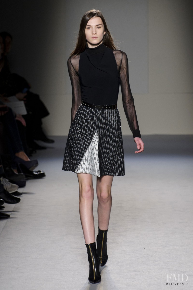 Irina Djuranovic featured in  the Roland Mouret fashion show for Autumn/Winter 2015