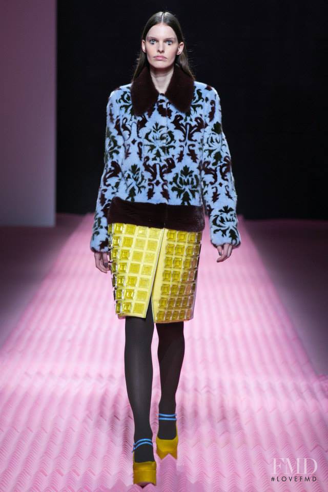 Lisa Verberght featured in  the Mary Katrantzou fashion show for Autumn/Winter 2015
