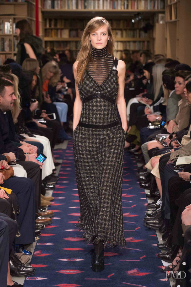 Ine Neefs featured in  the Sonia Rykiel fashion show for Autumn/Winter 2015