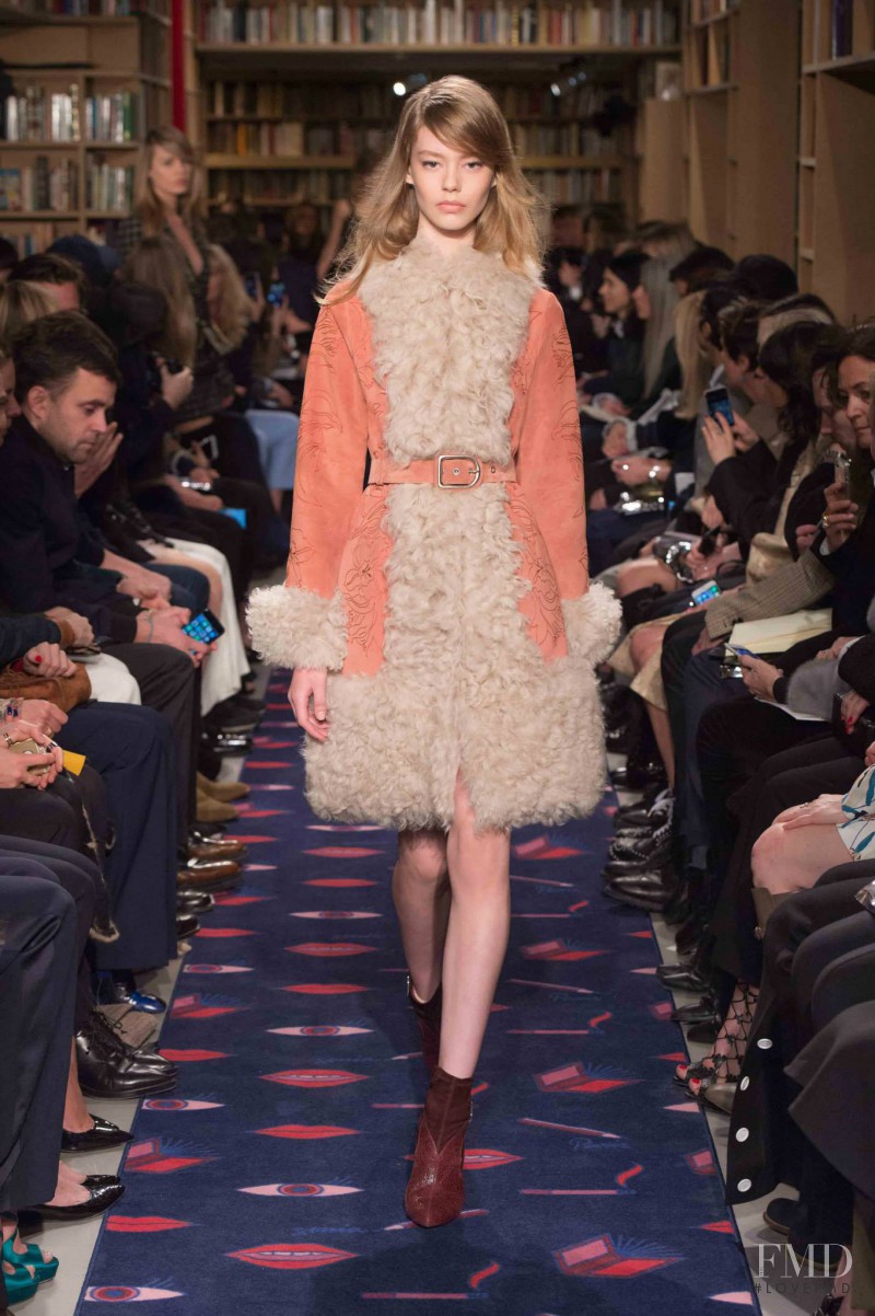 Ondria Hardin featured in  the Sonia Rykiel fashion show for Autumn/Winter 2015