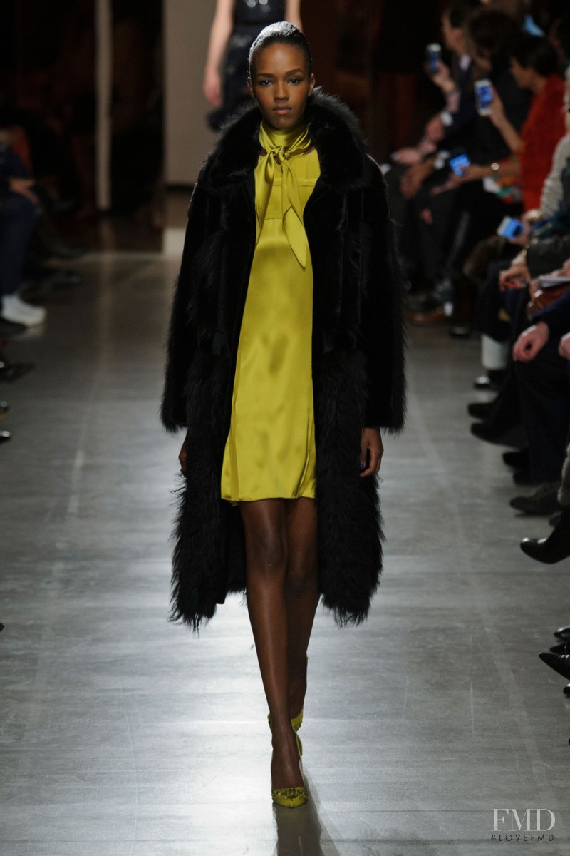 Leila Ndabirabe featured in  the Oscar de la Renta fashion show for Autumn/Winter 2015