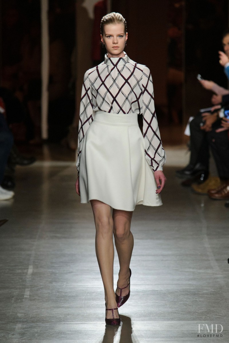 Kadri Vahersalu featured in  the Oscar de la Renta fashion show for Autumn/Winter 2015