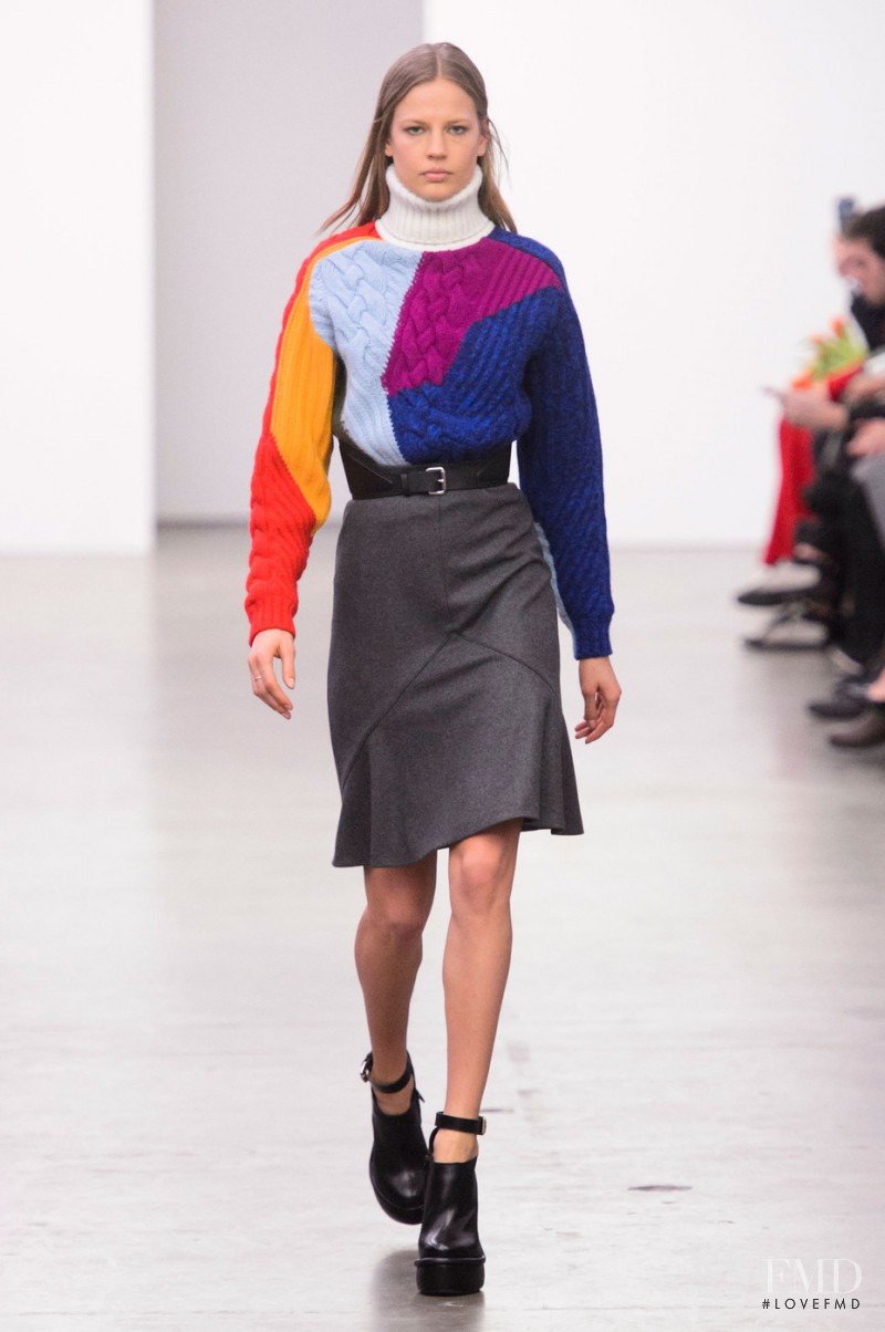 Elisabeth Erm featured in  the Iceberg fashion show for Autumn/Winter 2015