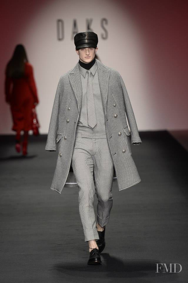 DAKS fashion show for Autumn/Winter 2015