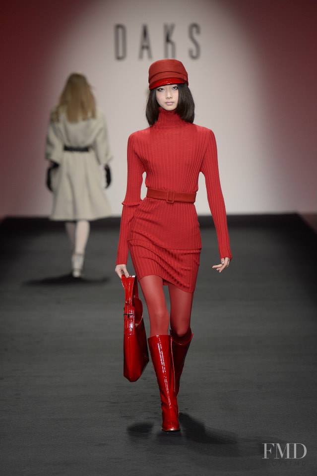 DAKS fashion show for Autumn/Winter 2015