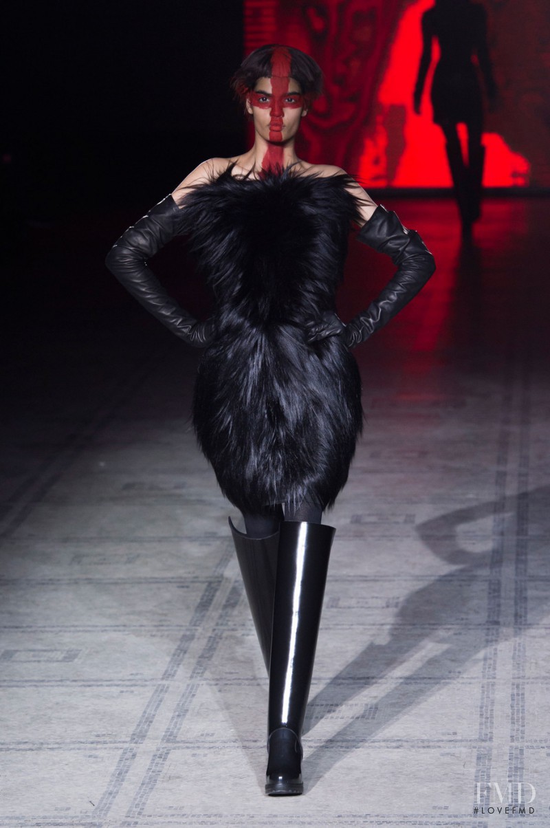 Bhumika Arora featured in  the Gareth Pugh fashion show for Autumn/Winter 2015