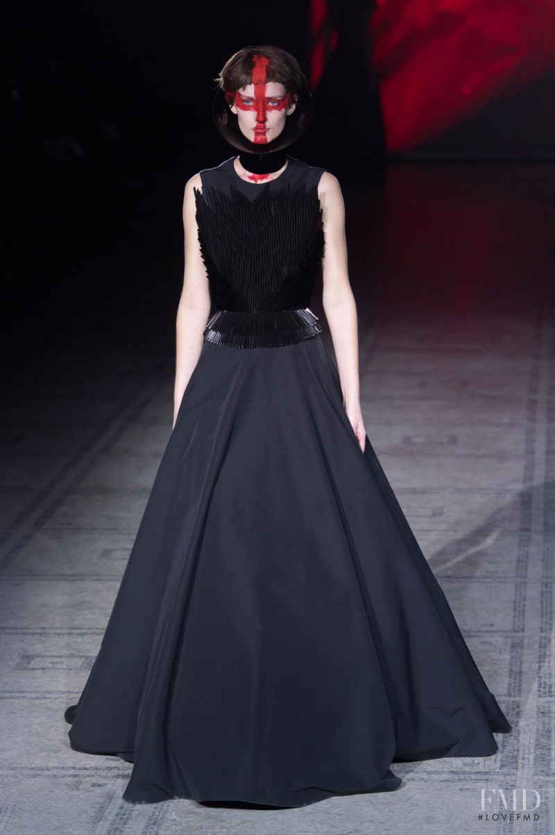 Namara Van Kleeff featured in  the Gareth Pugh fashion show for Autumn/Winter 2015