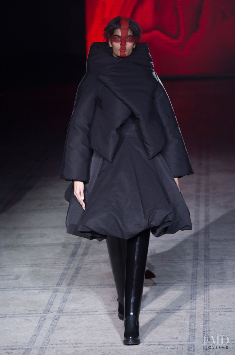 Bhumika Arora featured in  the Gareth Pugh fashion show for Autumn/Winter 2015