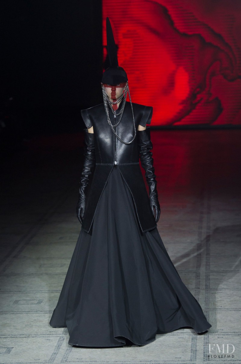 Molly Bair featured in  the Gareth Pugh fashion show for Autumn/Winter 2015