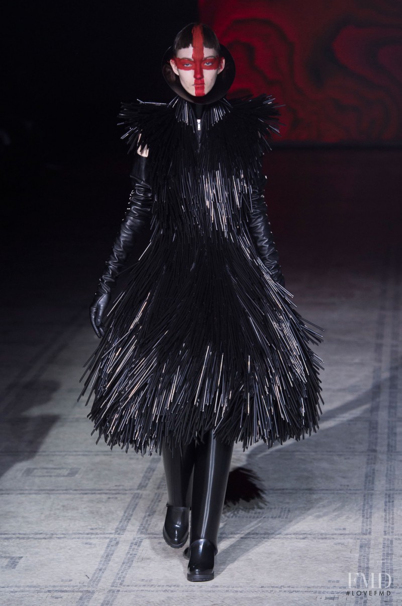 Gareth Pugh fashion show for Autumn/Winter 2015