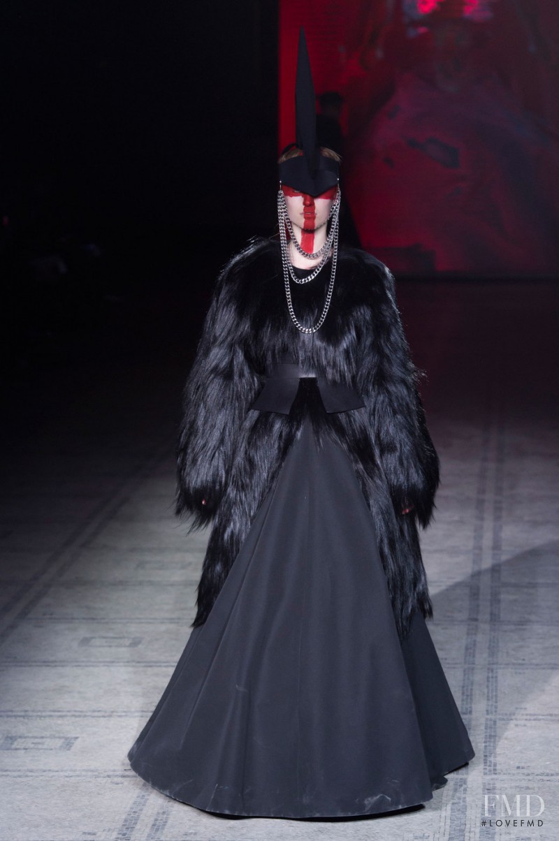 Gareth Pugh fashion show for Autumn/Winter 2015