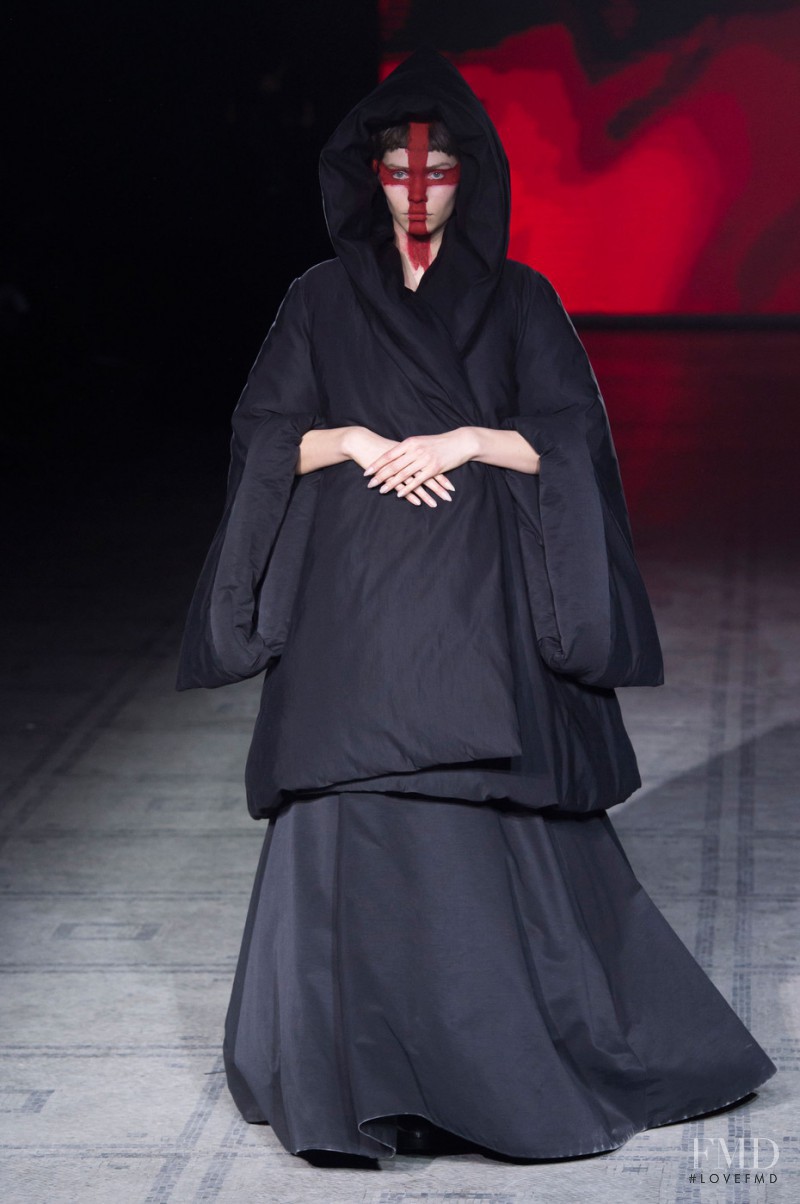 Gareth Pugh fashion show for Autumn/Winter 2015