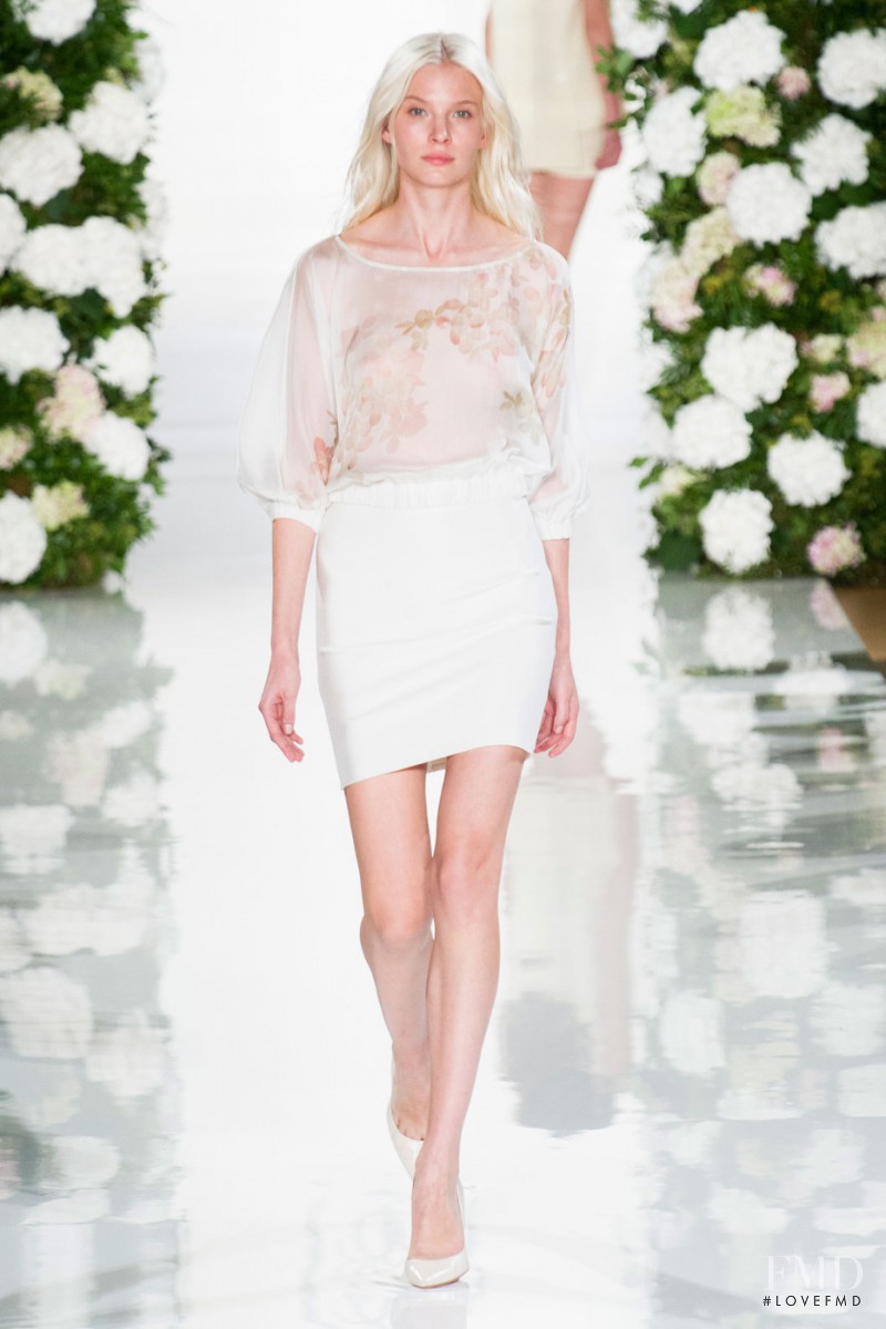 Valentin Yudashkin fashion show for Spring/Summer 2015