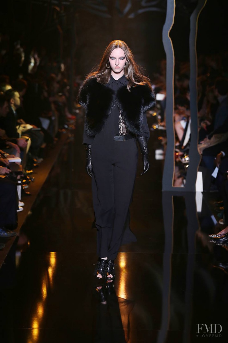 Liza Ostanina featured in  the Elie Saab fashion show for Autumn/Winter 2015