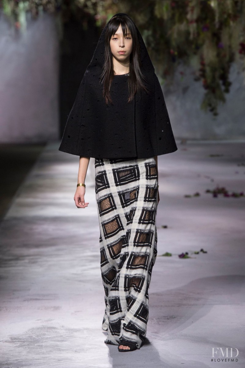 Issa Lish featured in  the Vionnet fashion show for Autumn/Winter 2015