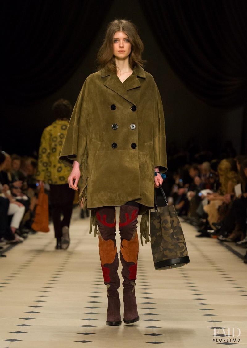 Jessica Burley featured in  the Burberry Prorsum fashion show for Autumn/Winter 2015
